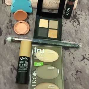 Random makeup + bag